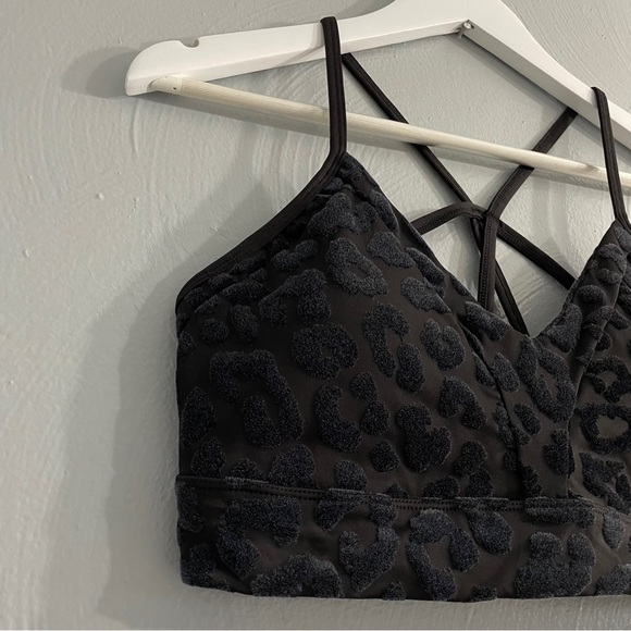 Vitality Balance Athletica animal Kingdom Lux Panther Velvet Legging 2 piece set - Picture 12 of 15